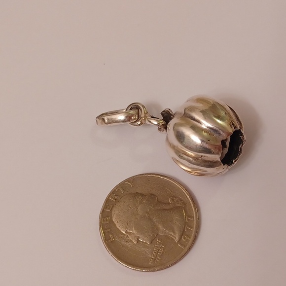 ๐ Jack-o-lantern pendant. - Picture 4 of 8